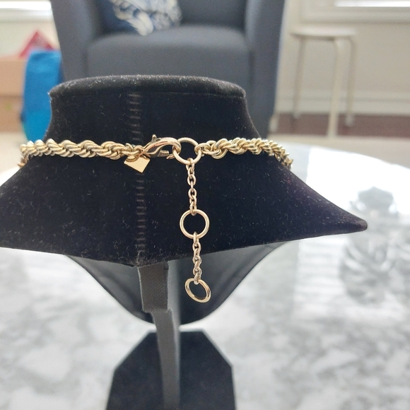 Banana Republic statement necklace in yellow rhinestones - Picture 2 of 6